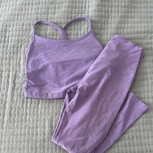Beyond Yoga lavender Purple Sports Bra and Leggings Set